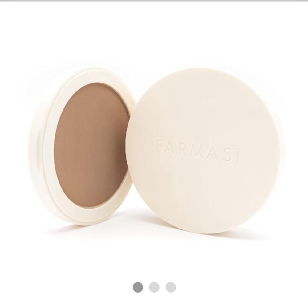 Bronzing Powder - Picture 1 of 3